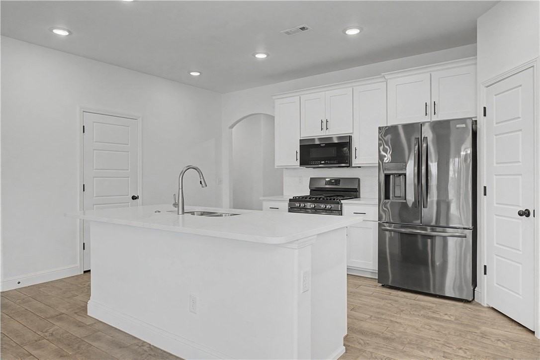 5377 Clear Springs Ave - Photo 2 of 17