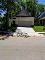 featured image of 2359 W Houston St