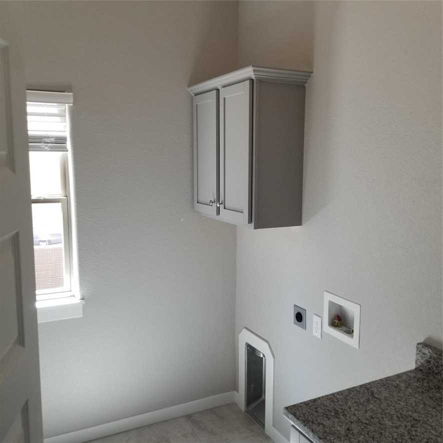 2359 W Houston St - Photo 5 of 14
