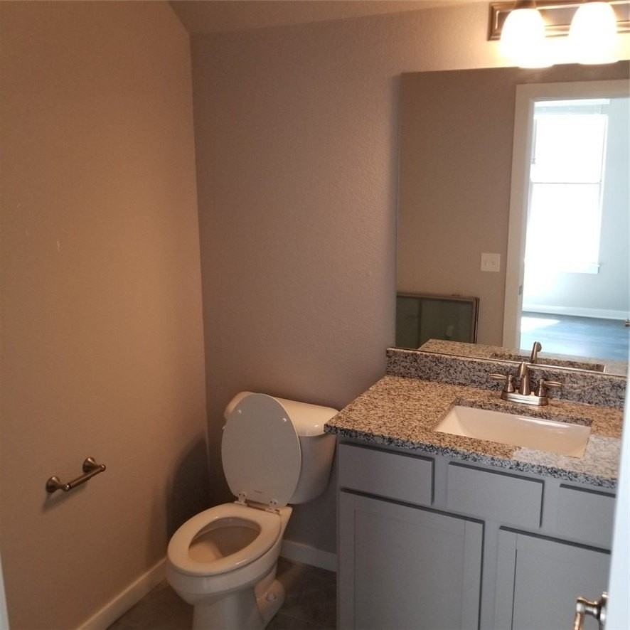 2359 W Houston St - Photo 6 of 14