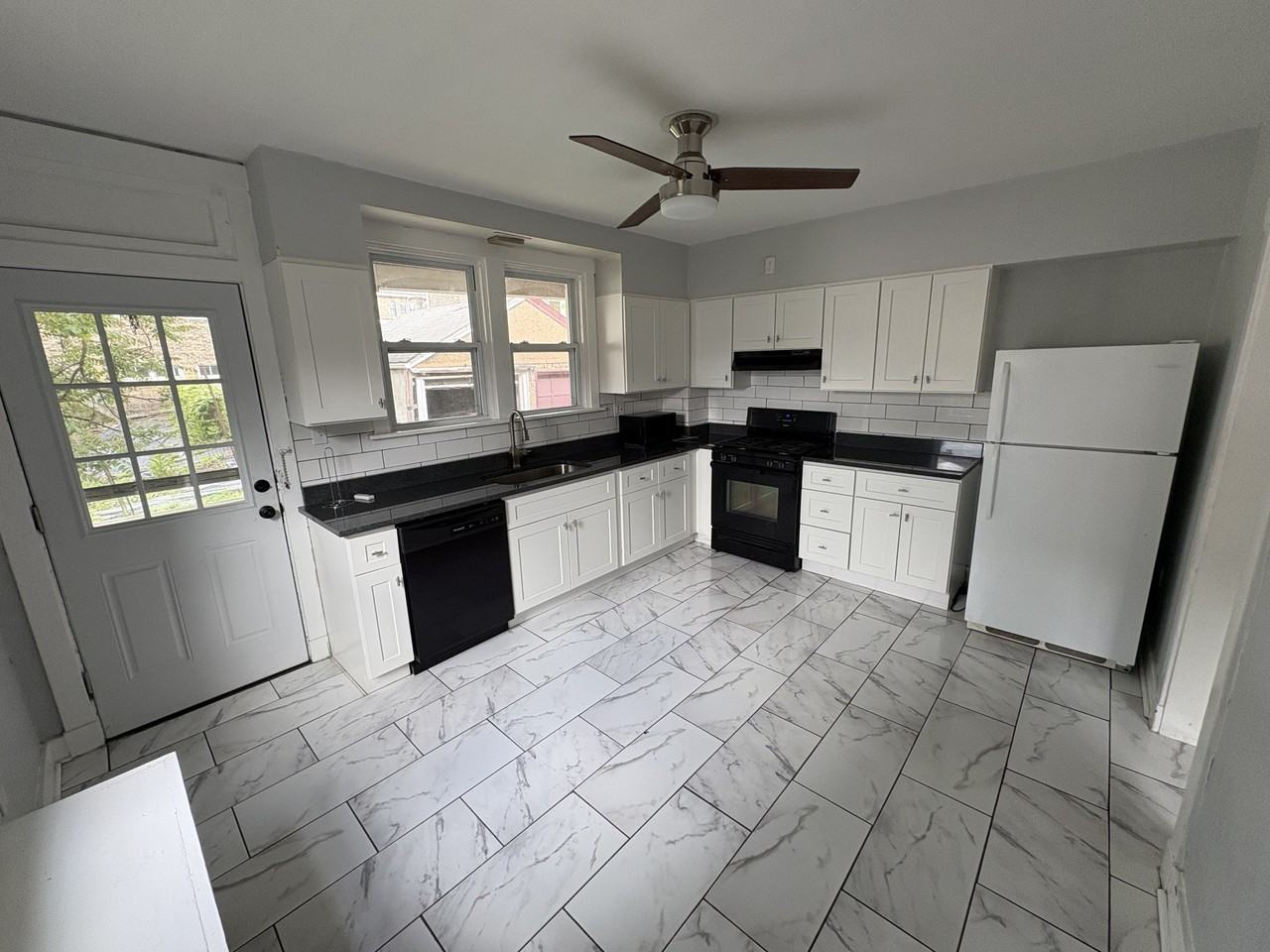 2032 Wightman St #1 - Photo 3 of 14