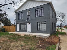 featured image of 415 W Poplar St #B