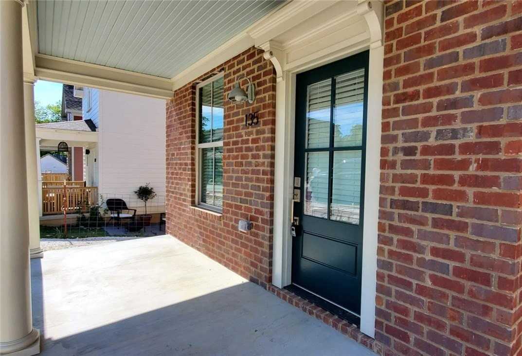 127 E South St - Photo 3 of 14