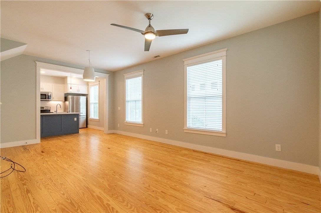 127 E South St - Photo 5 of 14