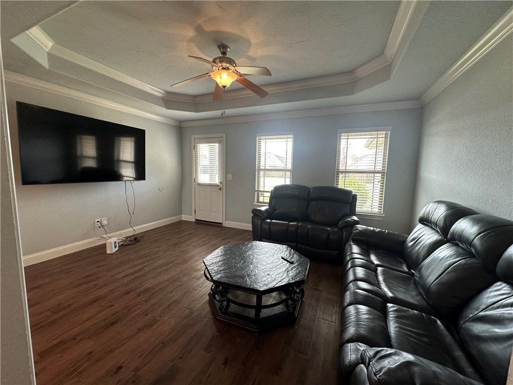 3903 Sw Capstone Ave - Photo 6 of 14