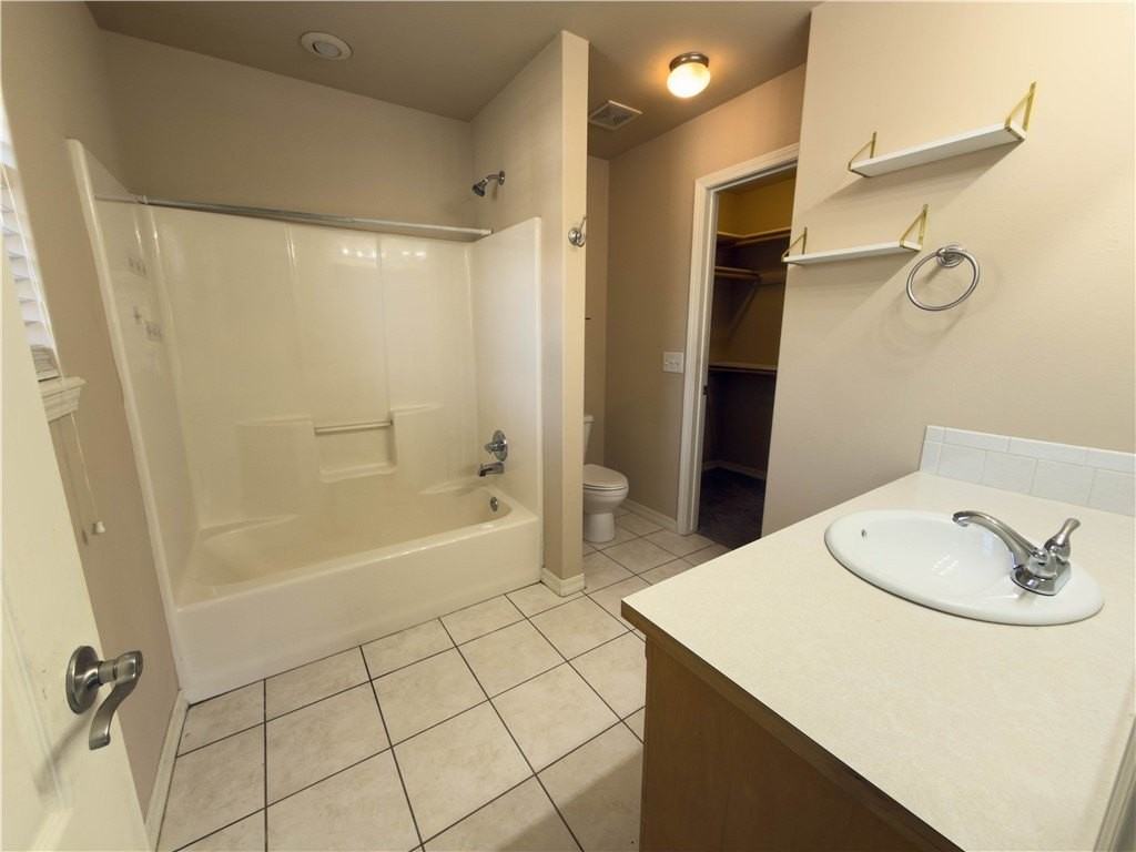3706 Sw Hansom Loop - Photo 7 of 13