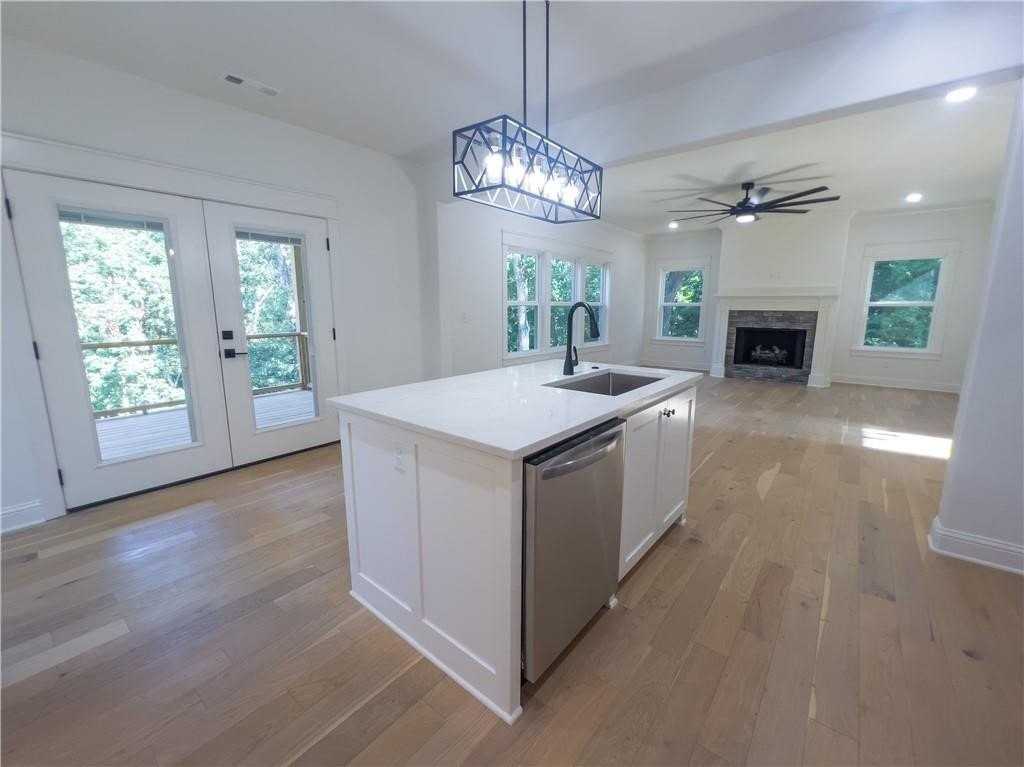 8 Rearsby Ln - Photo 4 of 23