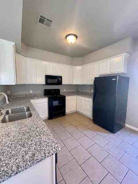 2006 Azlin Pl #A - Photo 7 of 14