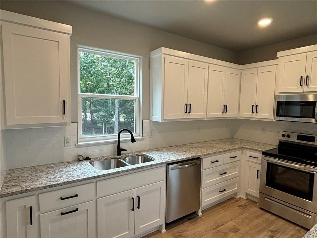 7 Prestwick Ln - Photo 6 of 19