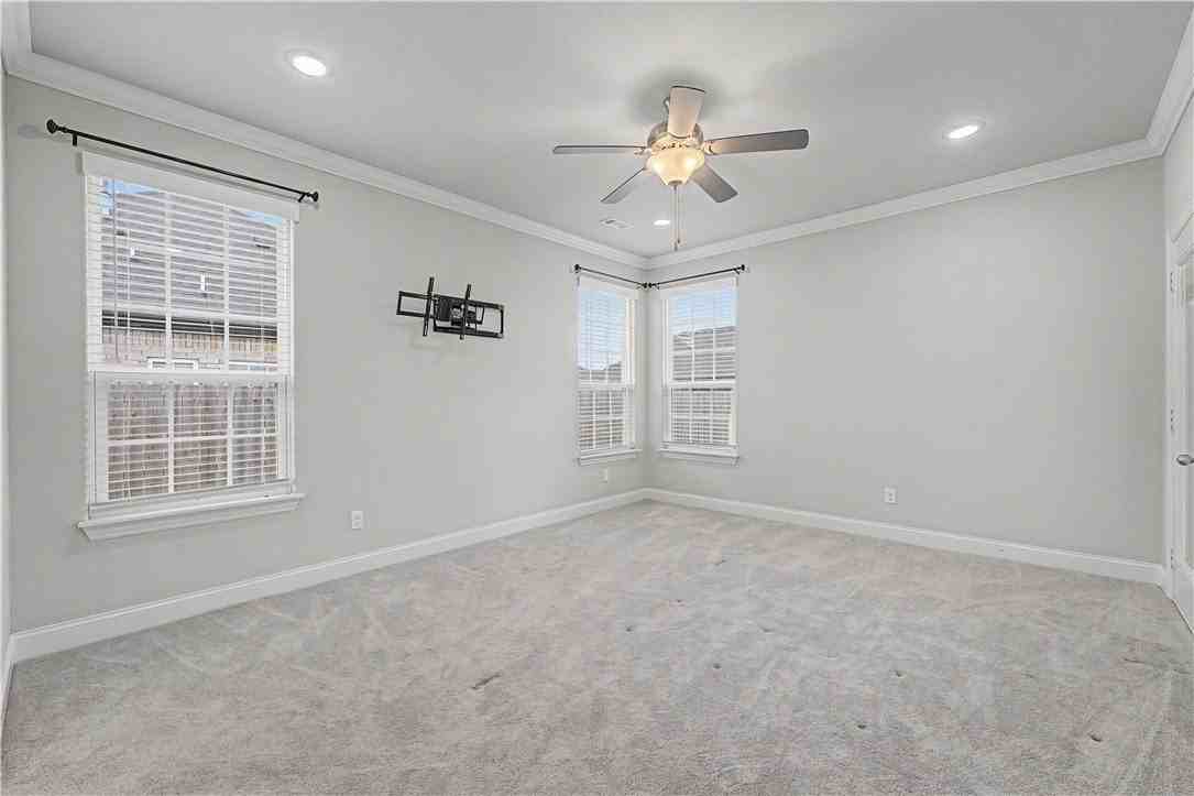 431 Linda Ln - Photo 6 of 23