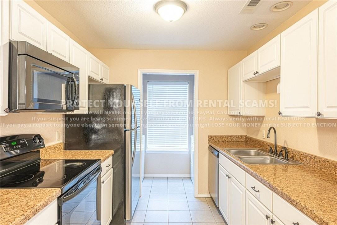 2940 Mimosa Ave - Photo 6 of 15