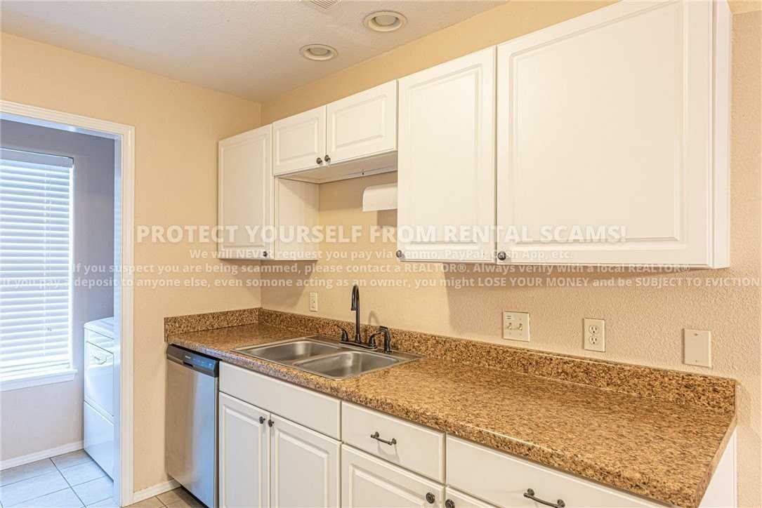 2940 Mimosa Ave - Photo 7 of 15