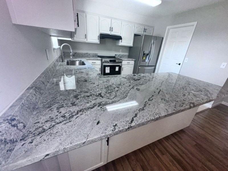 2406 Se 16th St - Photo 4 of 24