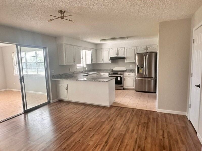 2406 Se 16th St - Photo 5 of 24