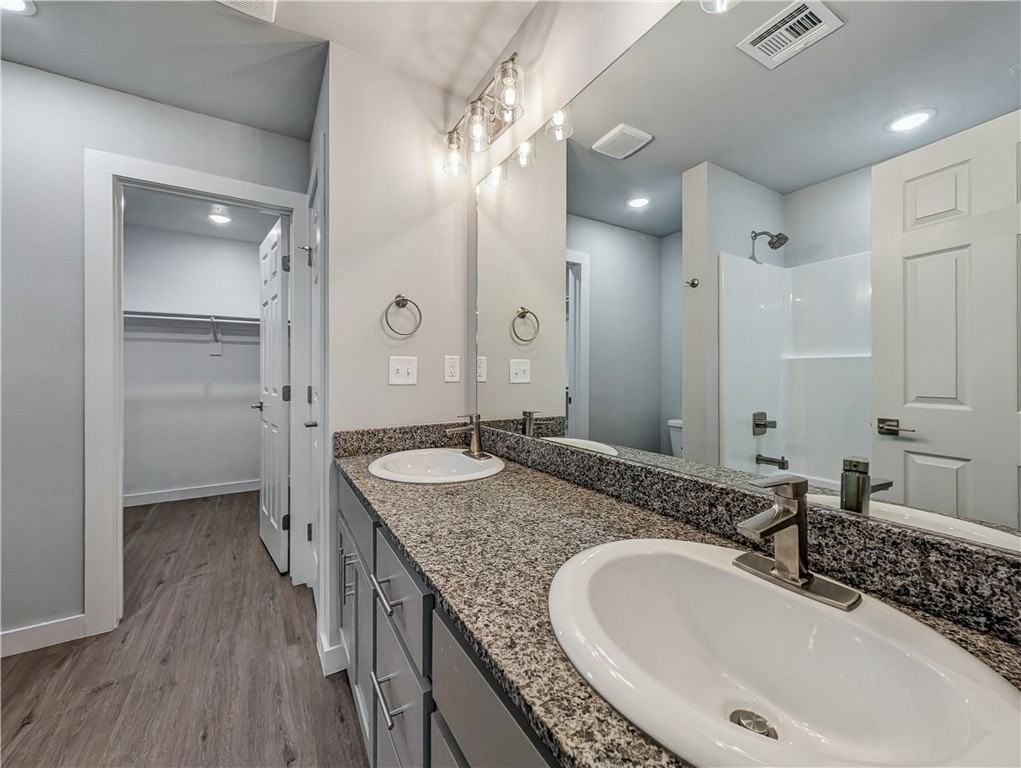 6607 Nw Altus St - Photo 6 of 10