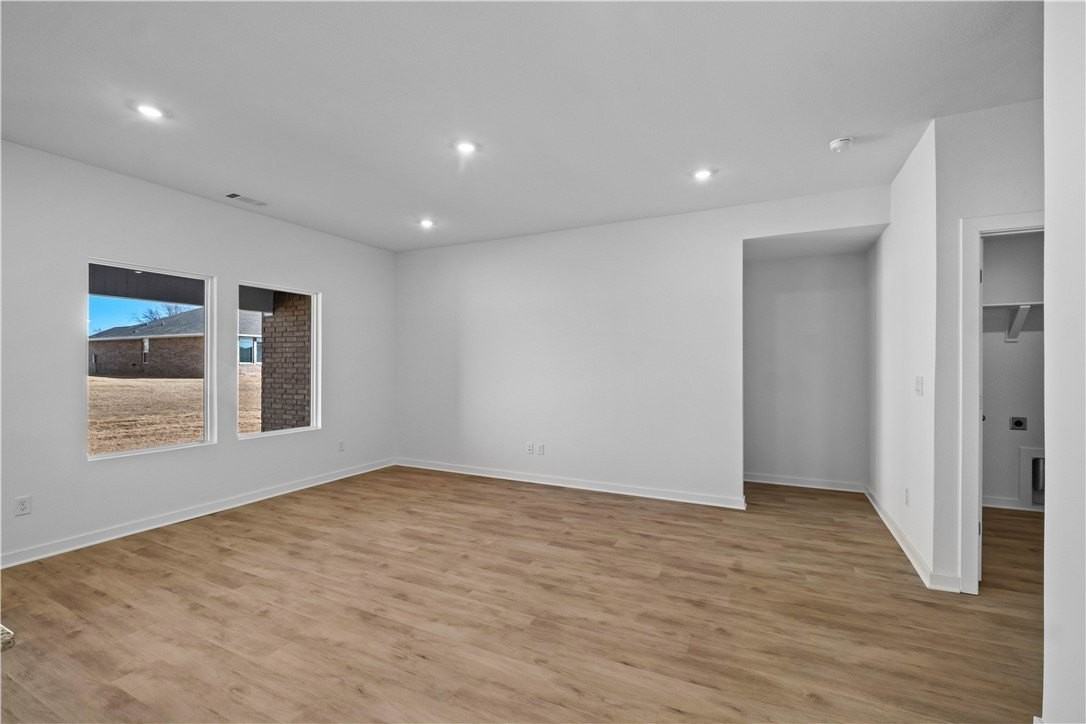 3080 Amarillo Way - Photo 5 of 22