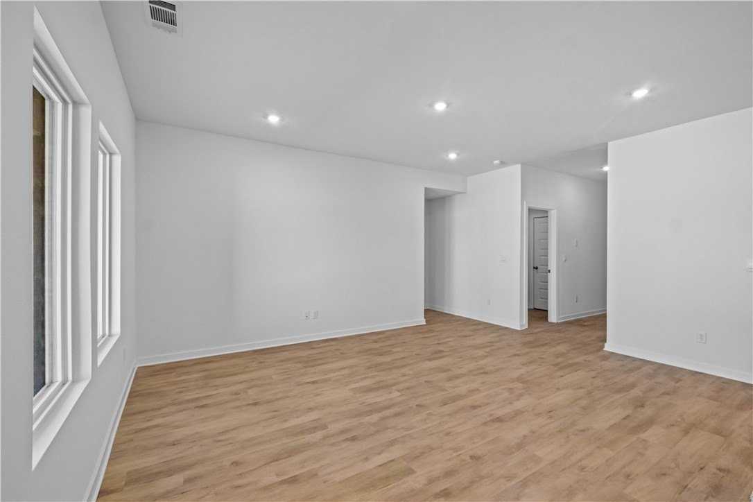 3080 Amarillo Way - Photo 6 of 22