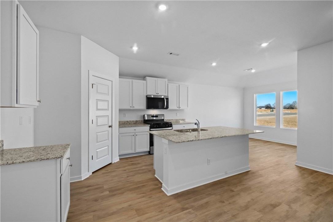 3080 Amarillo Way - Photo 7 of 22