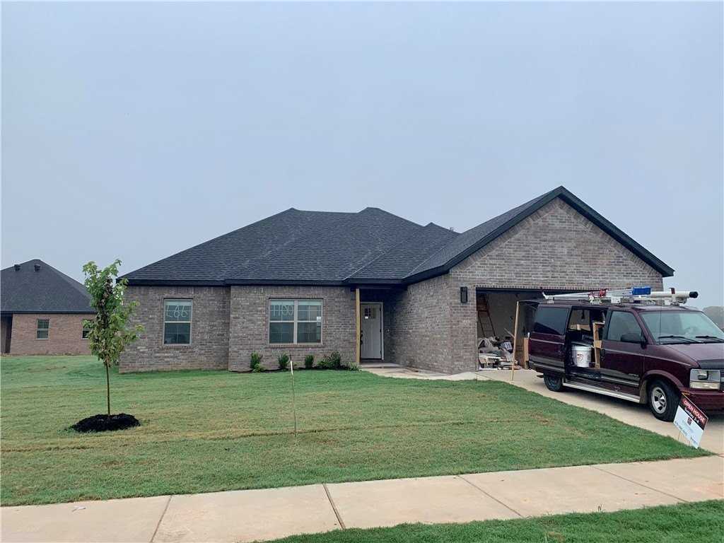 1100 Tracey Ln