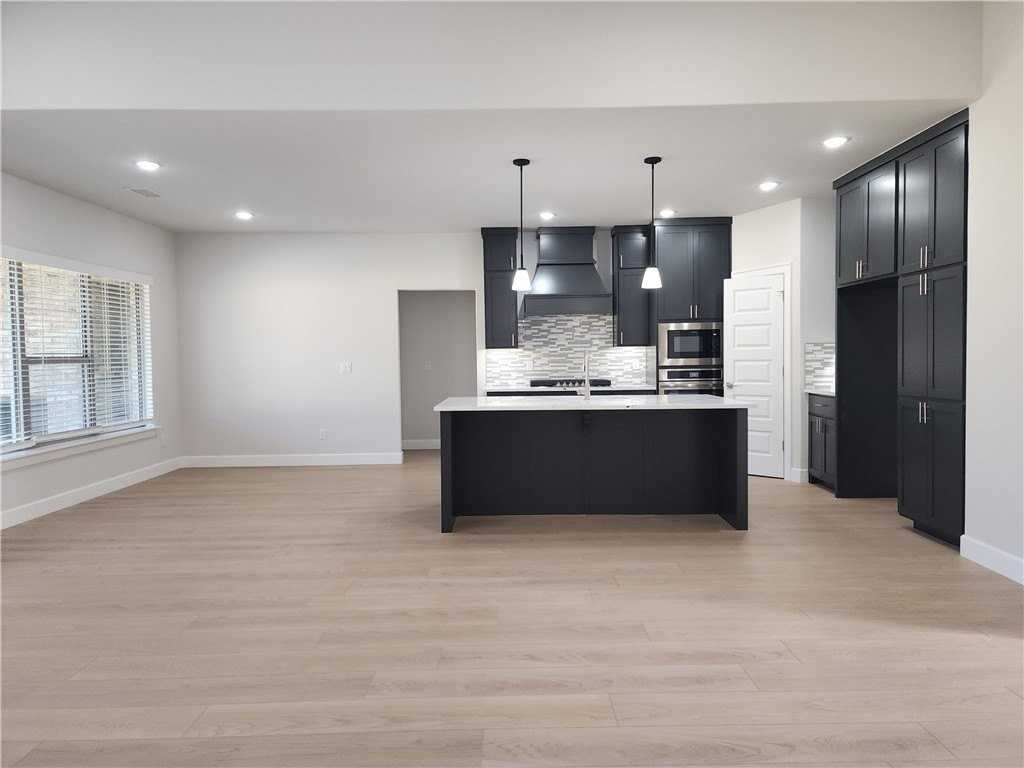 2700 Sw Blustery Dr - Photo 2 of 23