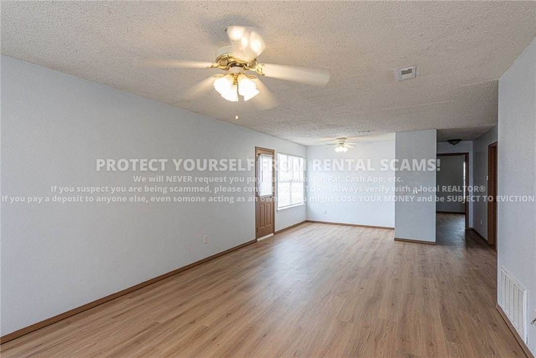 1684 N Dawn Dr - Photo 3 of 10