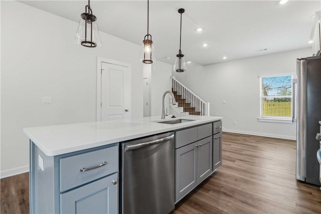 3406 Se K St Unit 2 #2 - Photo 7 of 30