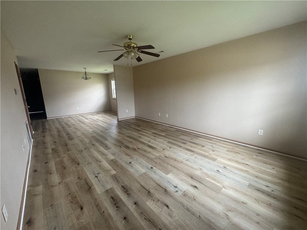 1302 N 22nd St - Photo 3 of 17