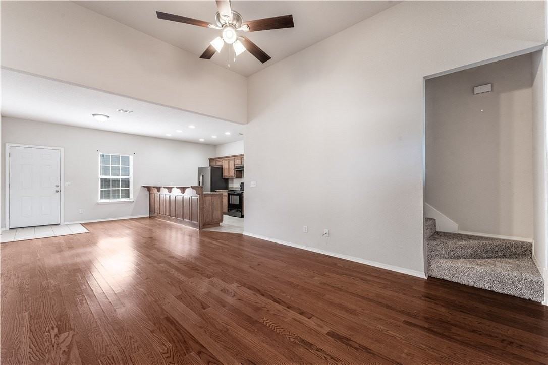 3005 Sw Deerfield Blvd #2 - Photo 3 of 22
