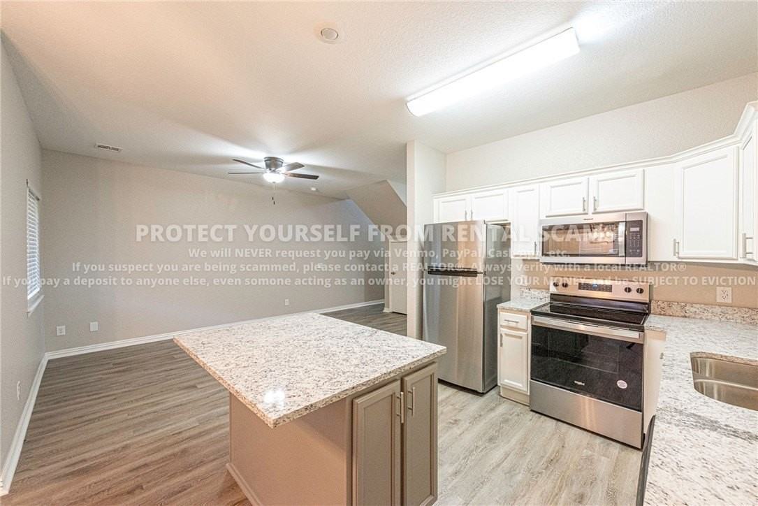 758 W Breeze Cv - Photo 7 of 17