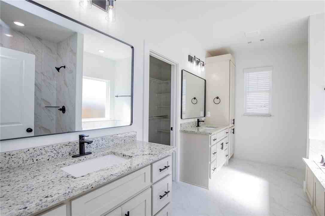 4867 Farmhouse St - Photo 4 of 25