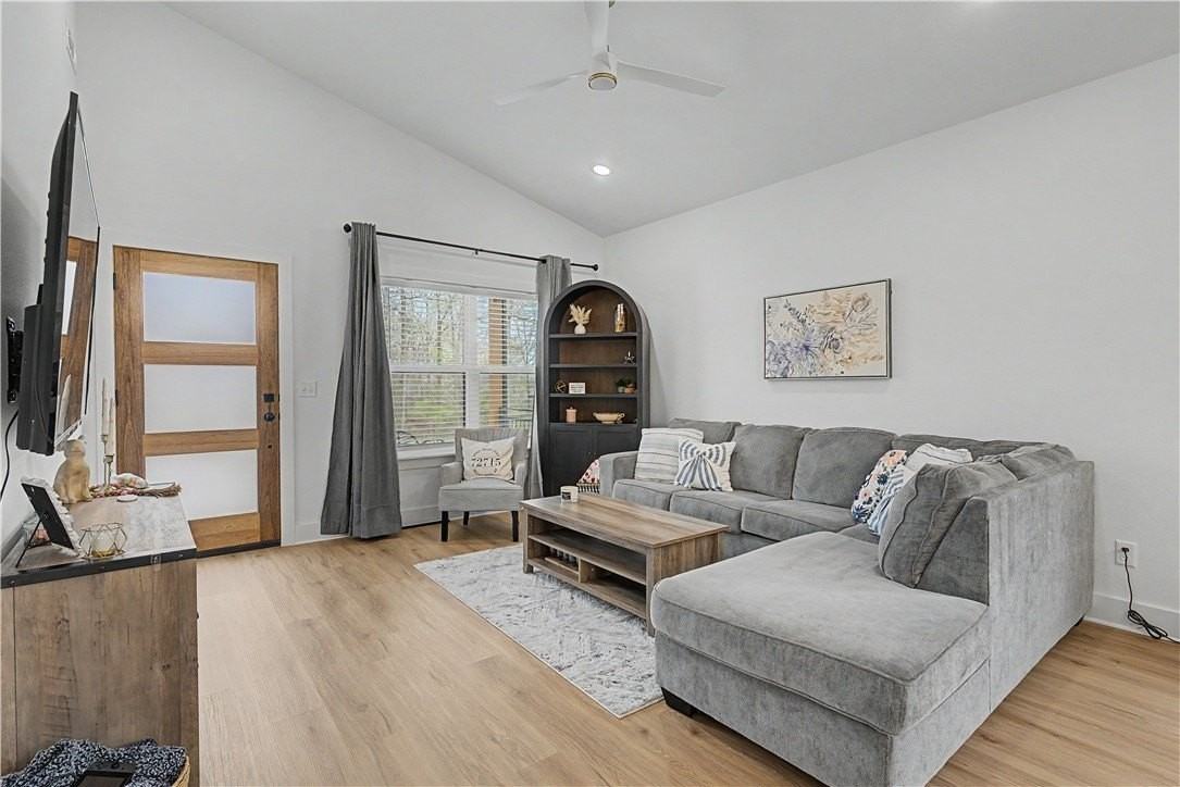 20 Kentallen Ln - Photo 4 of 20