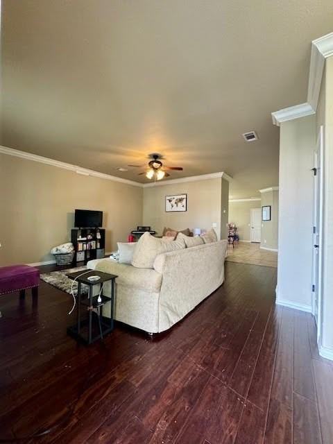 592 N Longfellow Ln - Photo 3 of 20
