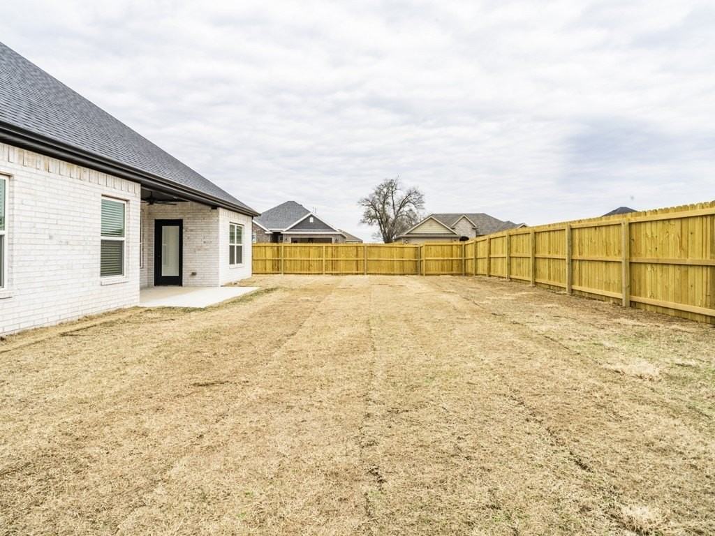 441 Willow Dr - Photo 4 of 21