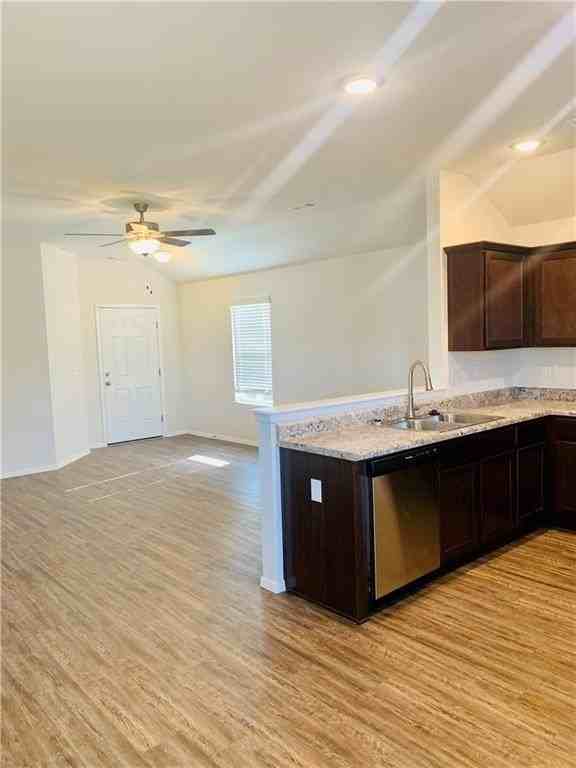 936 E Bunting St - Photo 6 of 18