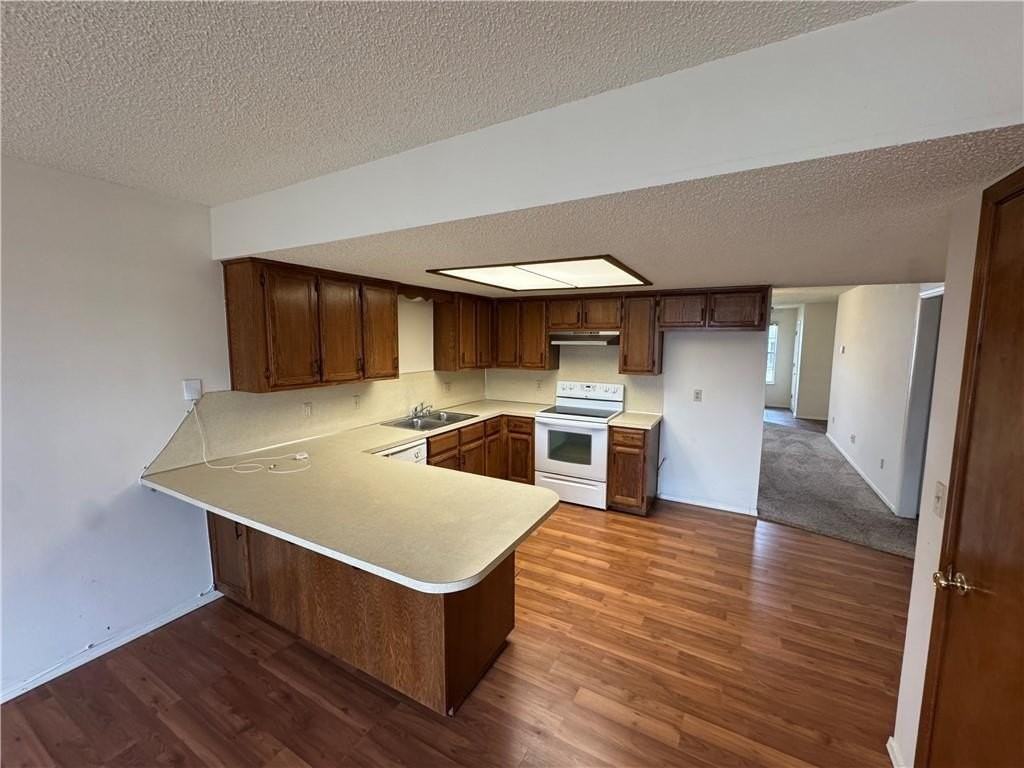 312 S 11th Pl - Photo 4 of 14