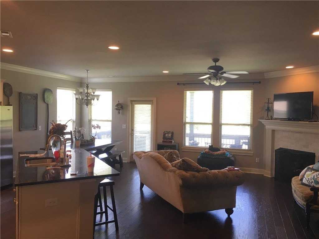 1430 Gooseneck Ln - Photo 3 of 12