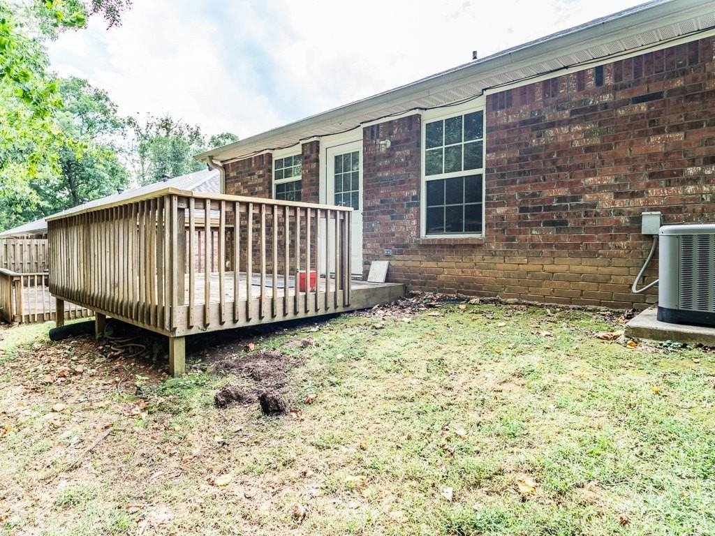 1102 Nw Lincoln Ct Apt 2 #2 - Photo 3 of 16