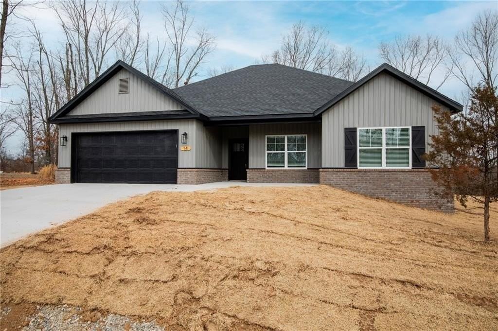 14 Kinloch Dr - Photo 2 of 24