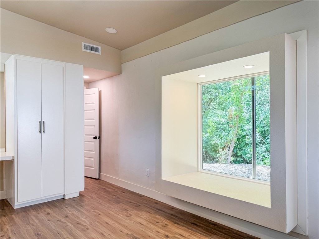 1111B S Ray Ave Unit B #B - Photo 3 of 17