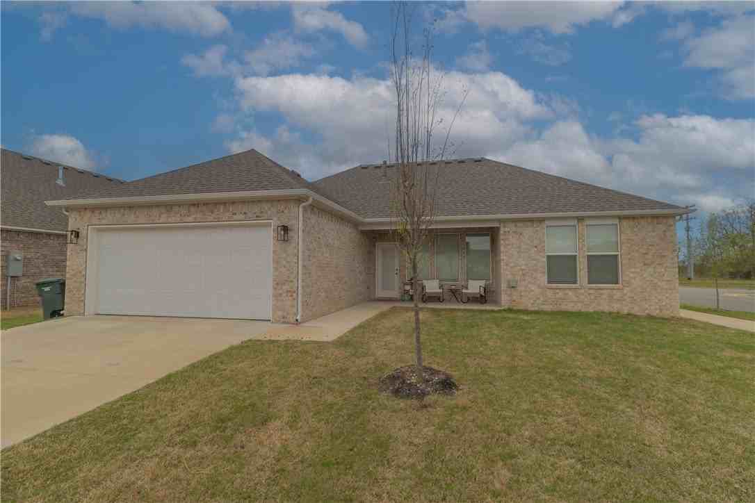 112 S Broyles Ave - Photo 2 of 23