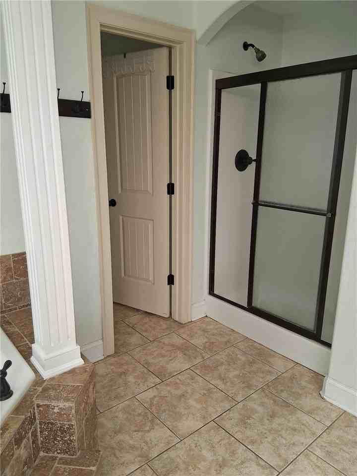 3864 W Providence Dr - Photo 5 of 20