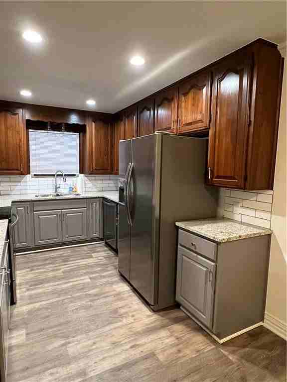 1607 Mayflower Rd - Photo 6 of 19