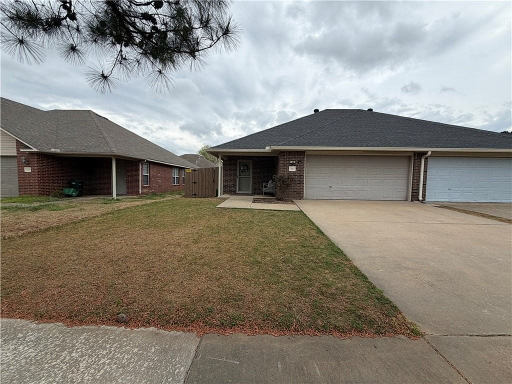 1584 N Willowbrook Dr