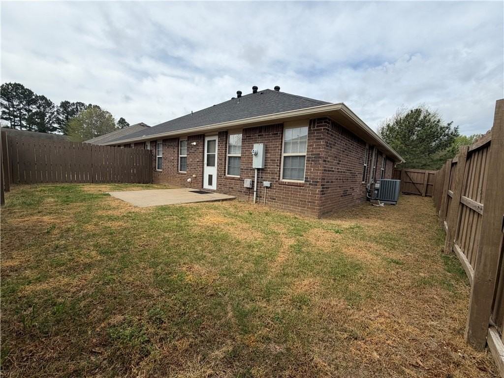 1584 N Willowbrook Dr - Photo 2 of 22