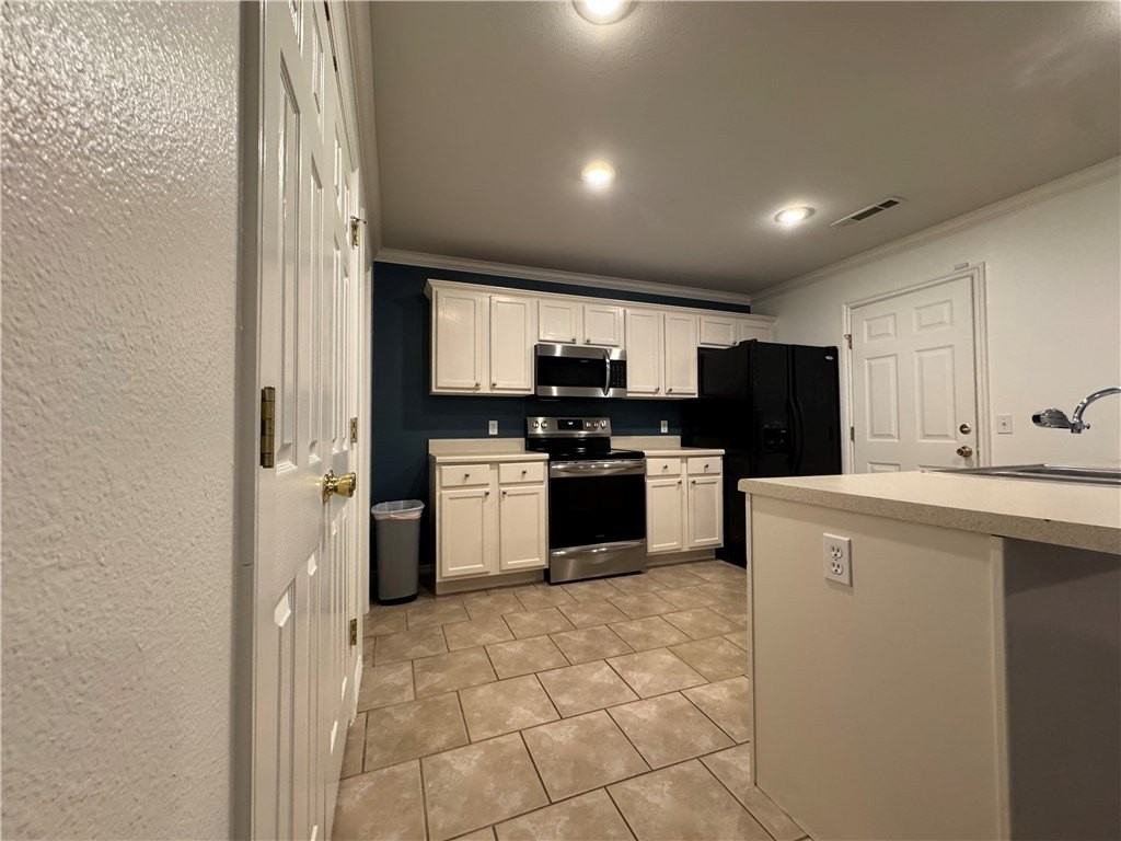 1584 N Willowbrook Dr - Photo 3 of 22