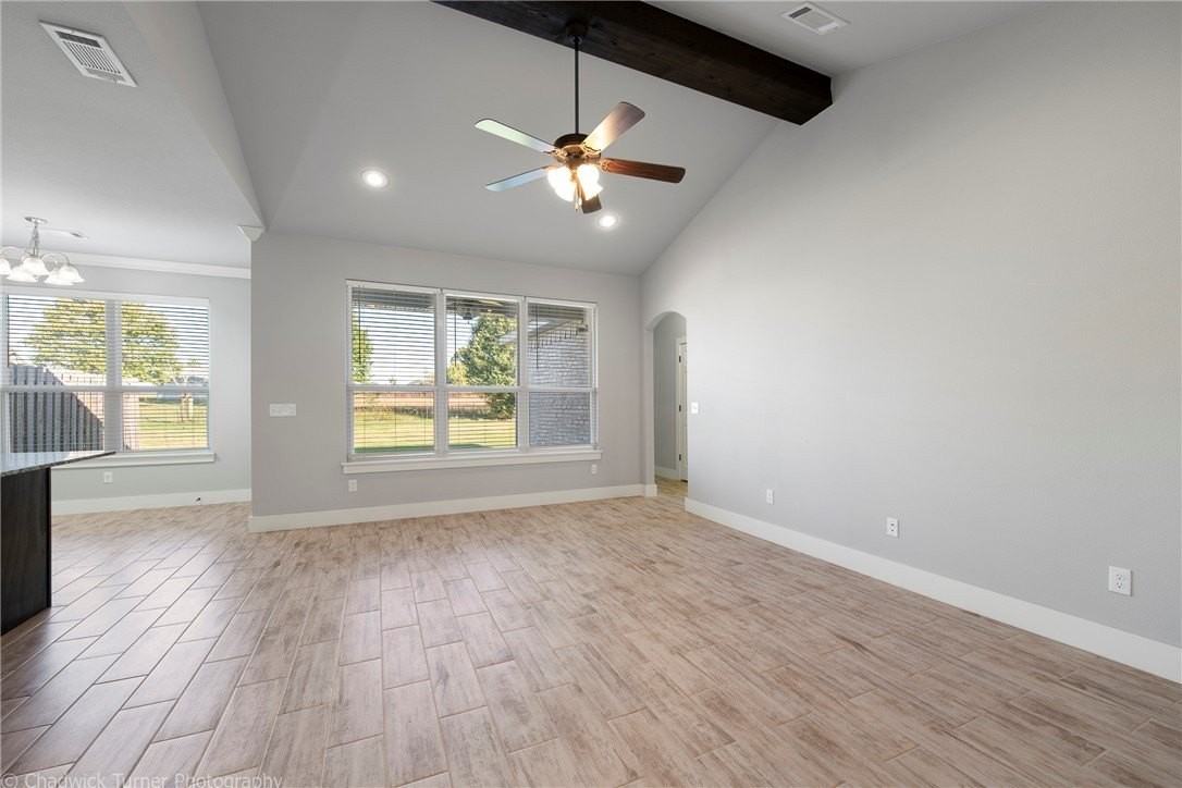 112 Alder St - Photo 2 of 15