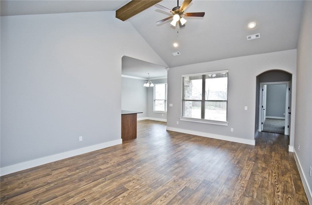 308 Alder St - Photo 2 of 19