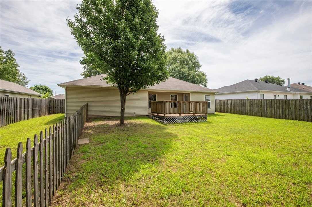 902 Sw Sandrock Rd - Photo 4 of 22