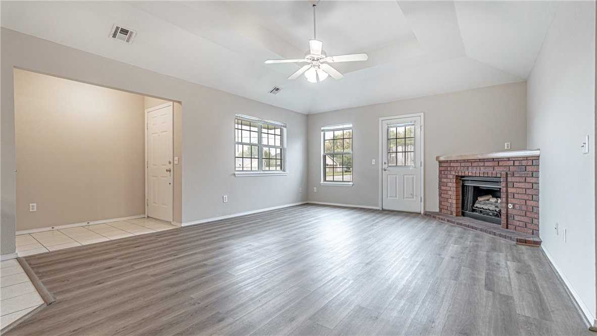 2006 S Old Wire Rd - Photo 3 of 16