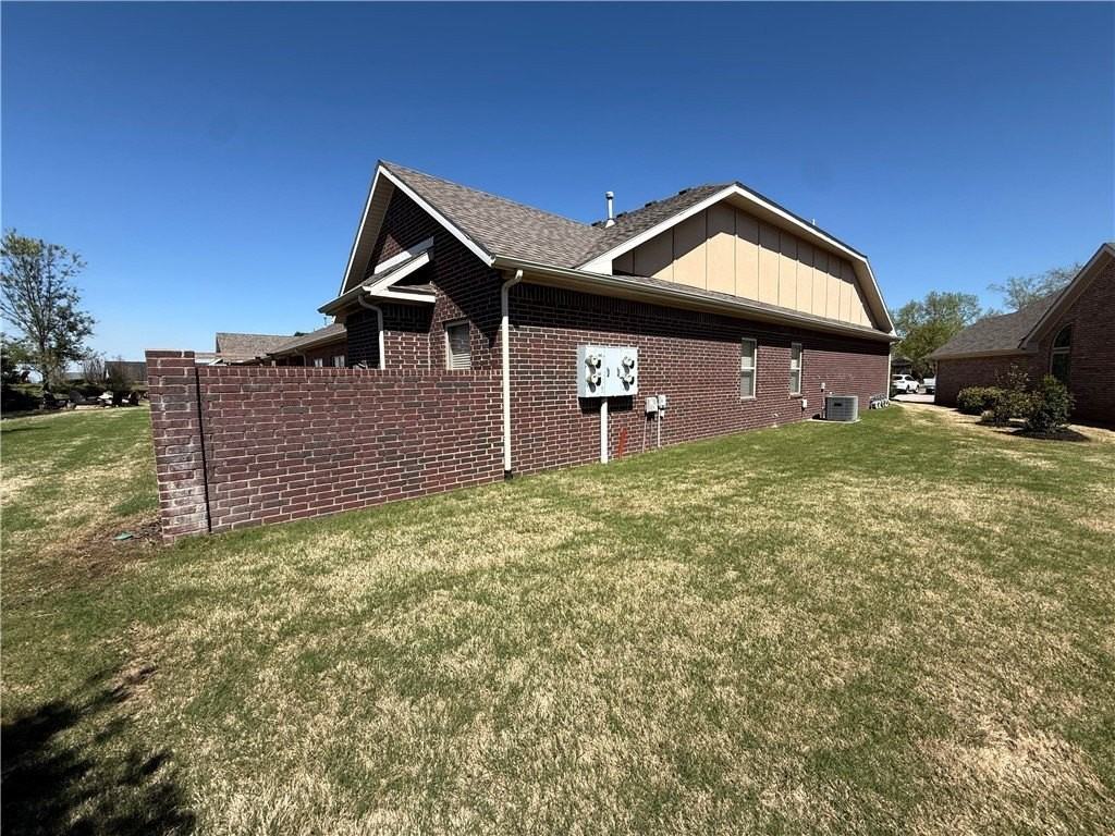 6665 W Valley View Rd - Photo 6 of 27